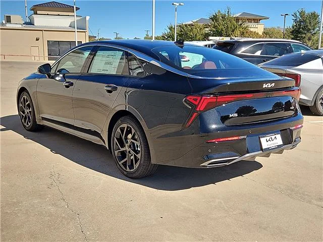 New 2027 Aurora Black KIA GT-Line Front-Wheel Drive image 2