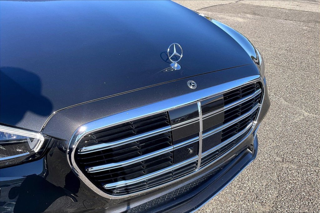 2025 Mercedes-Benz S-Class S 580e - Photo 22