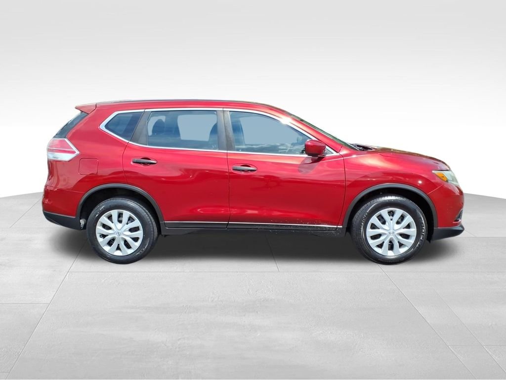 Used 2016 Cayenne Red Nissan S image 27