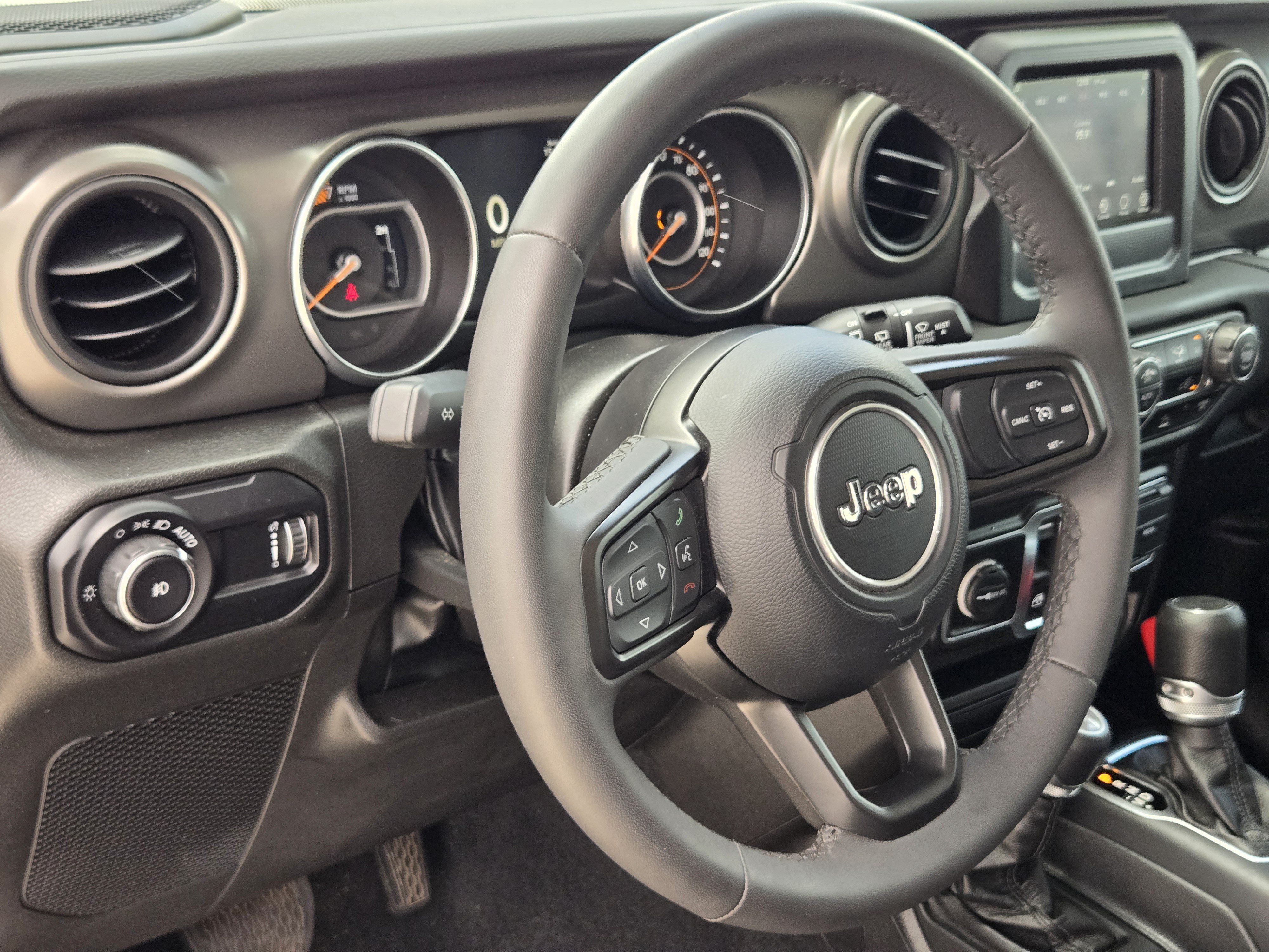 Used 2023 Sting-Gray Clearcoat Jeep Sport S image 25