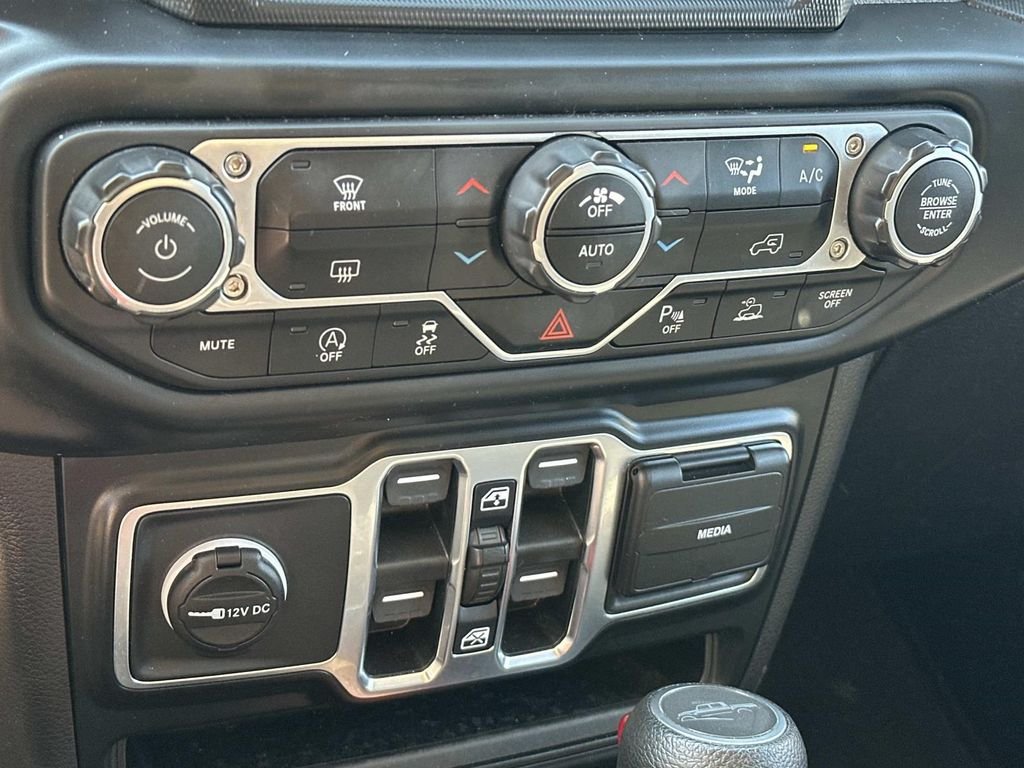 Used 2021 Black Jeep Willys image 24