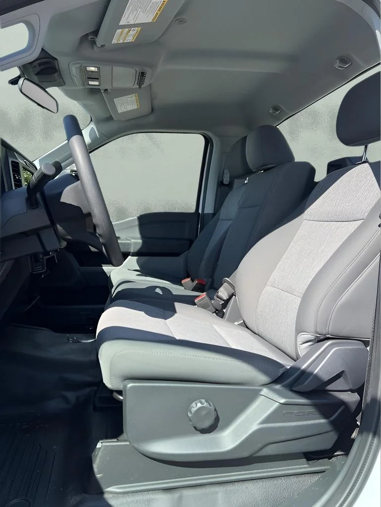 Used 2025 White Ford XL image 15
