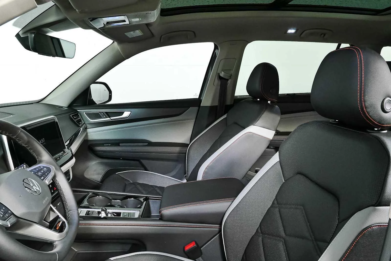 New 2026 Pure Gray Volkswagen 2.0T Peak Edition image 7