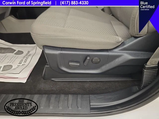 Certified Used 2020 Oxford White Ford XLT image 37