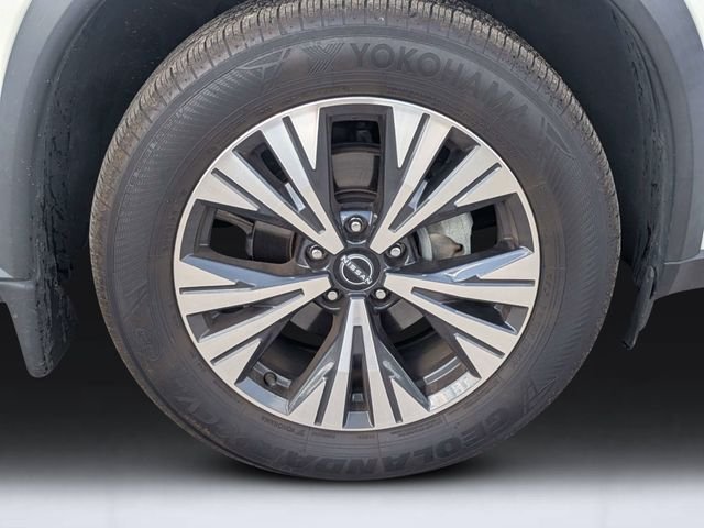 Used 2023 White Nissan SV image 11
