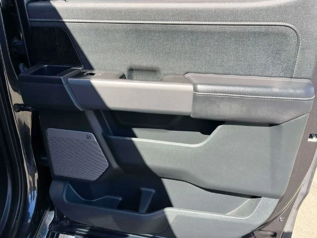 Used 2021 Quartz Metallic Ford Lariat image 18