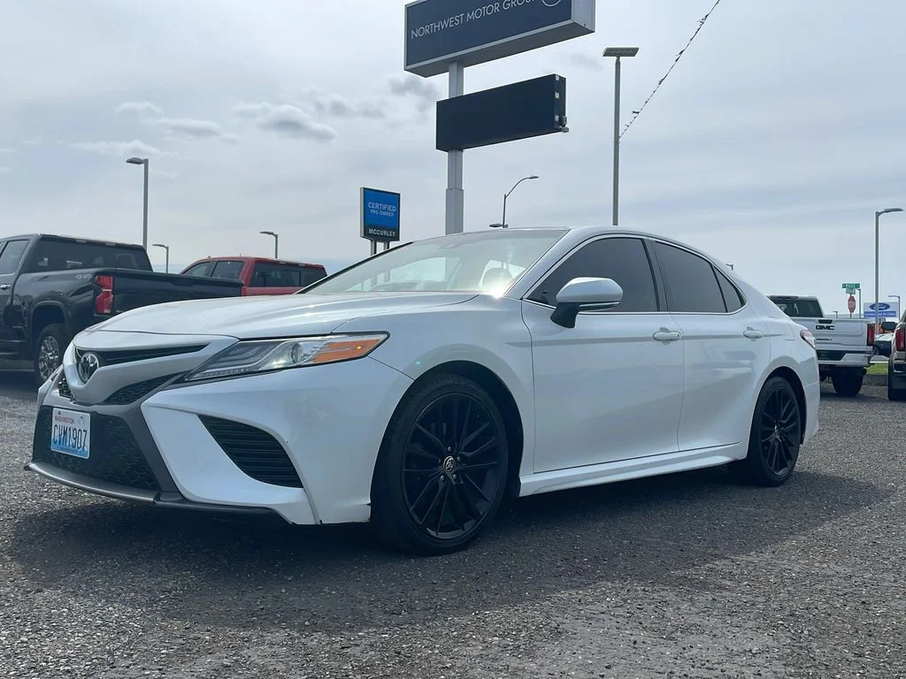 2020 Toyota Camry XSE - Photo 30