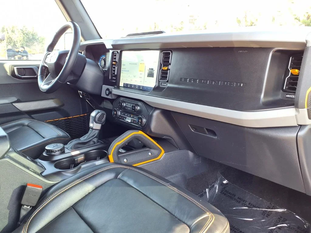 Used 2023 White Ford Badlands image 14