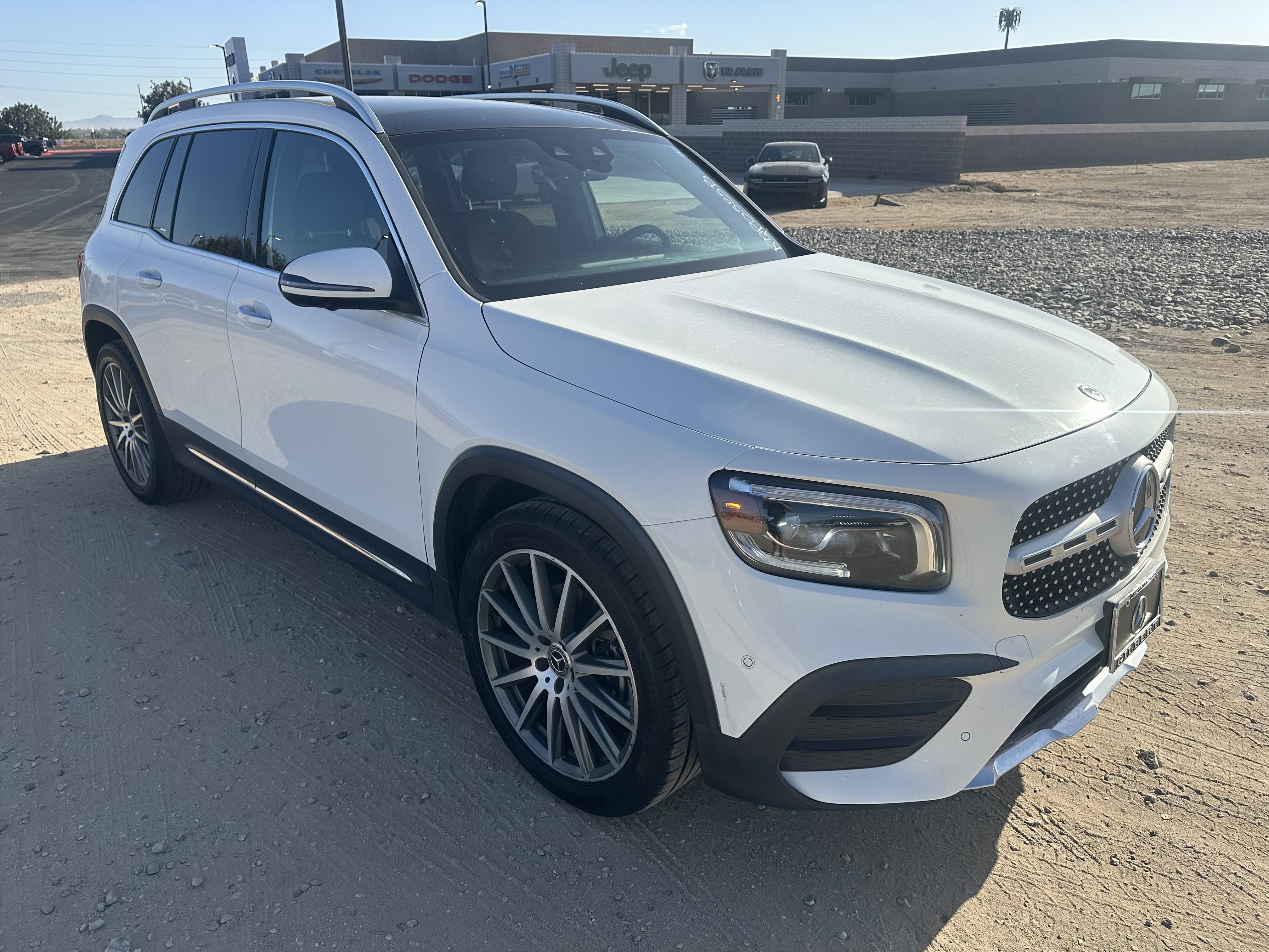 Used 2020 Polar White Mercedes-Benz GLB 250 image 7