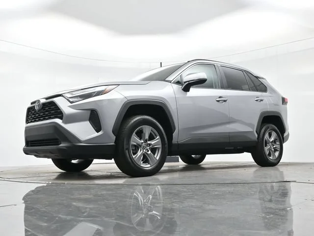 Used 2024 Silver Sky Metall Toyota XLE image 25