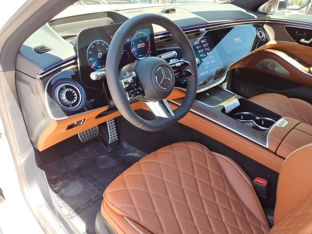 New 2027 White Mercedes-Benz S 580 image 13