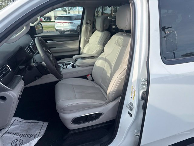 Used 2024 White Jeep Series III image 8