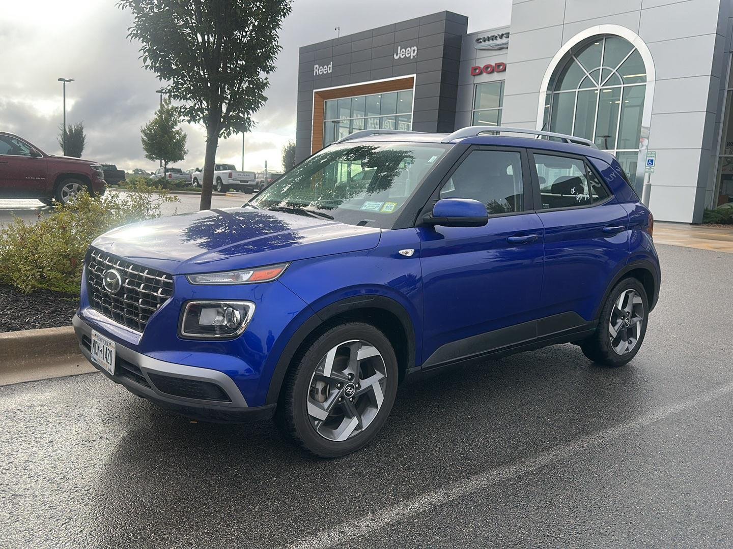 Certified 2025 Hyundai Venue SEL with VIN KMHRC8A30SU355165 for sale in Kansas City