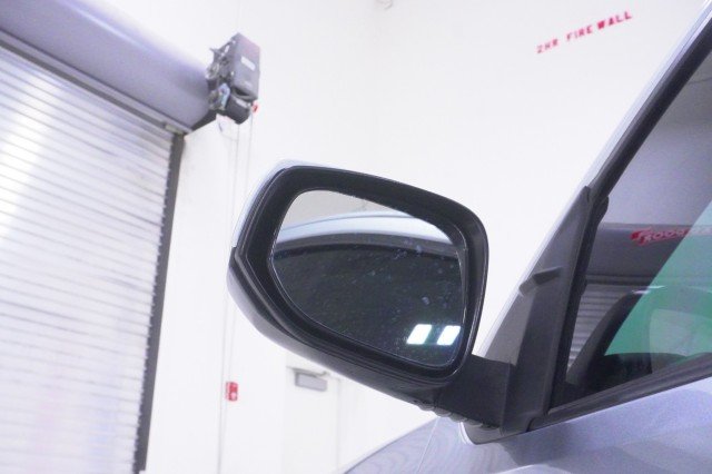 Used 2022  Toyota SR image 13