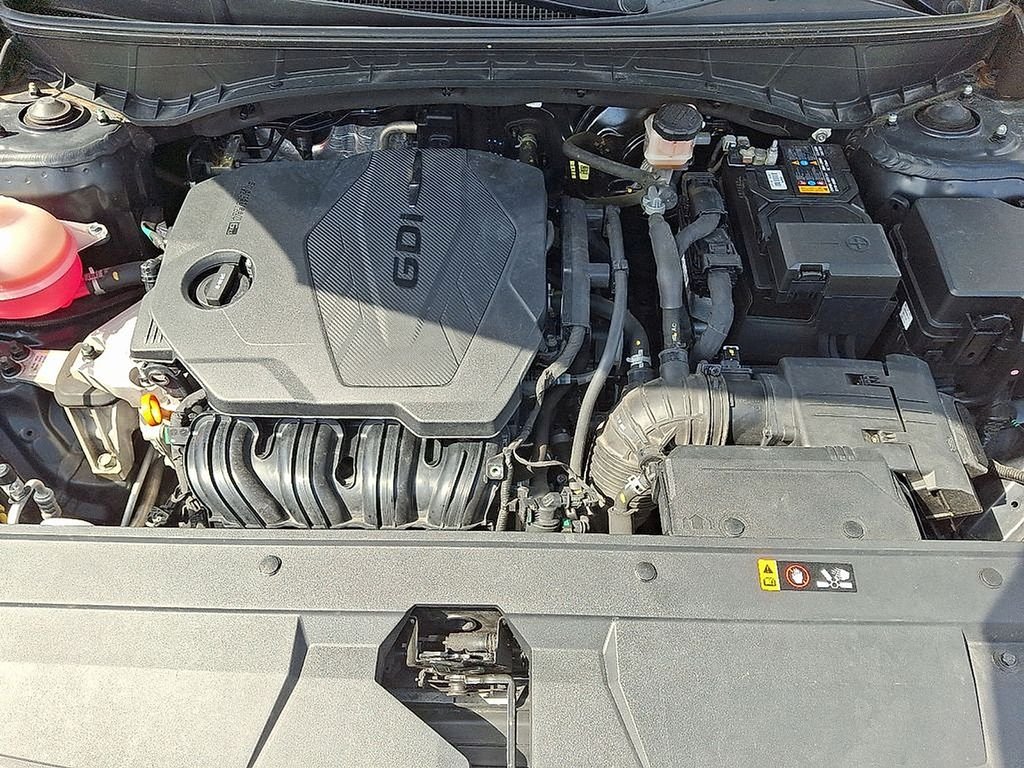 Used 2022 Black Hyundai SEL image 29