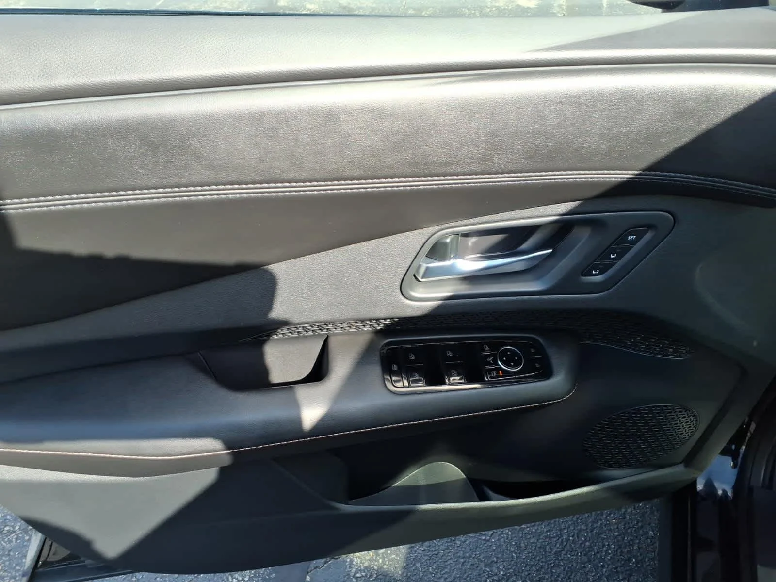 Certified Used 2024 Black Diamond Pearl Nissan EVOLVE+ image 10