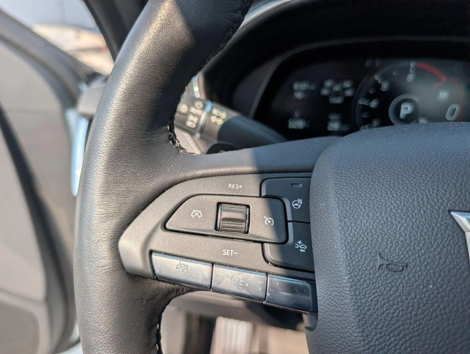 Used 2022 Diamond Sky Metallic Cadillac Premium Luxury image 13