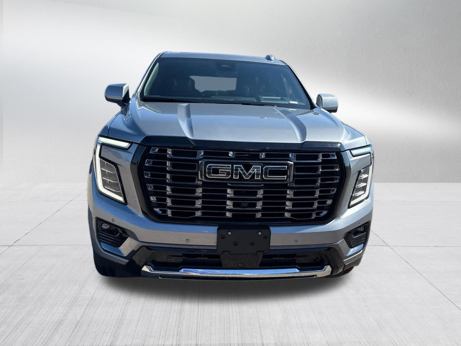 Used 2025 Sterling Metallic GMC Denali Ultimate image 2