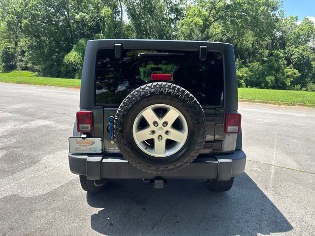 Used 2014 Gray Jeep Unlimited Sport image 6