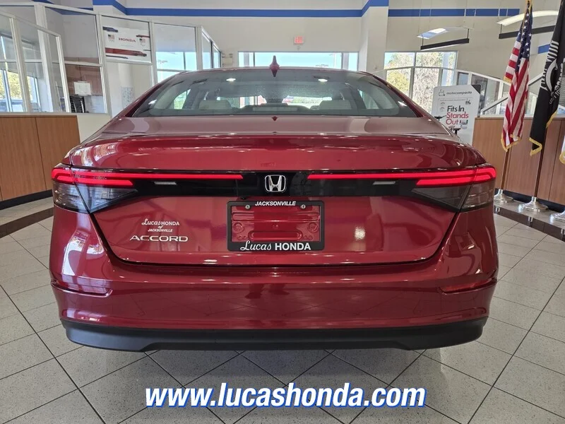 Used 2024 Red Honda EX CVT image 5