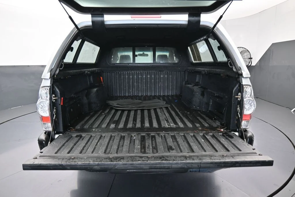 Used 2007 Silver Streak Mica Toyota Base image 28