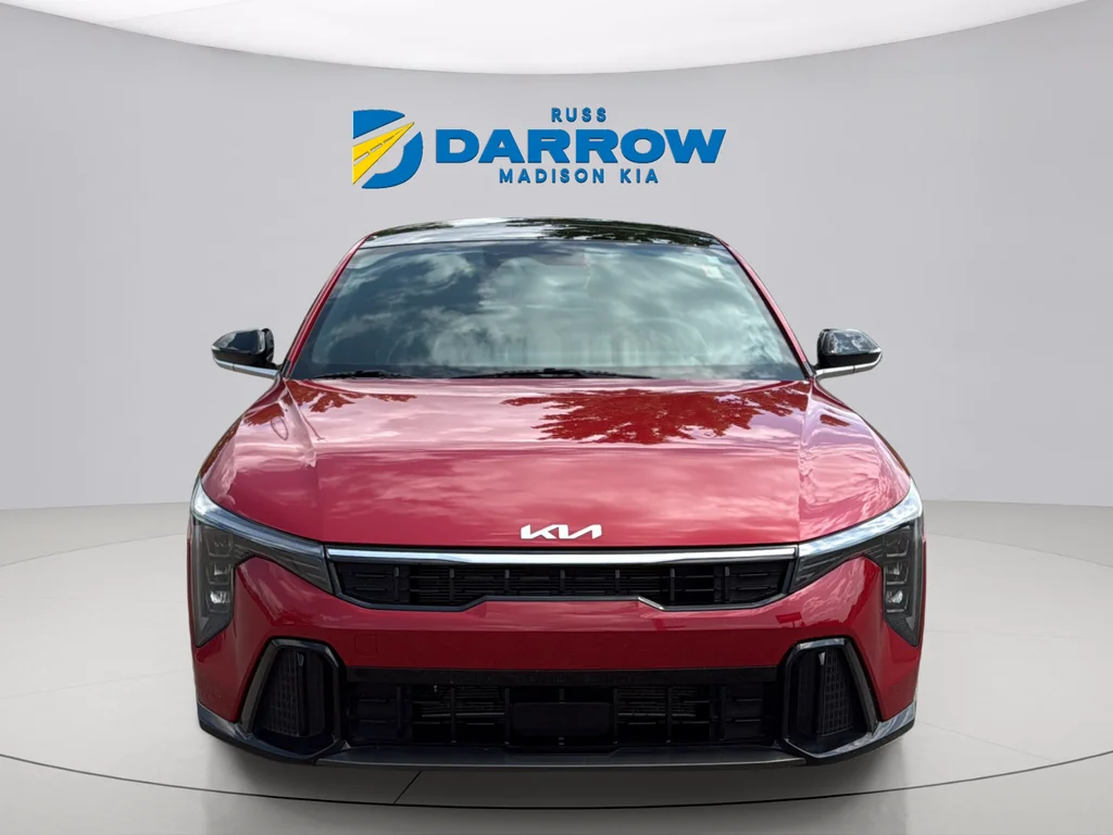 Used 2025 Currant Red Kia GT-Line image 8