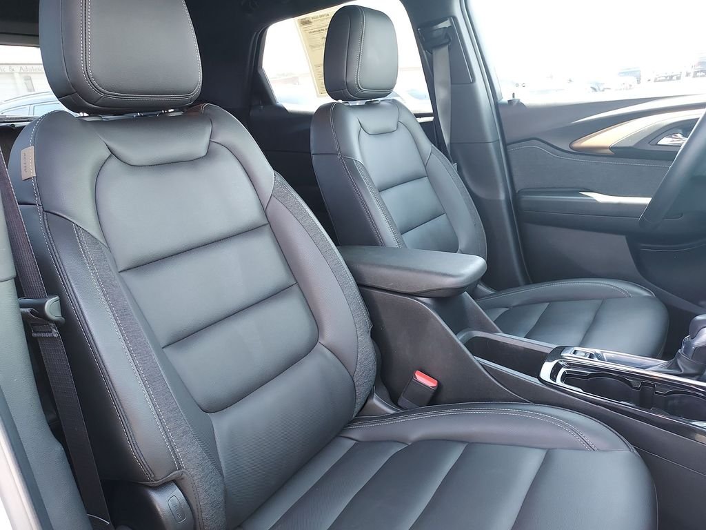 Used 2023 Gray Chevrolet ACTIV image 29