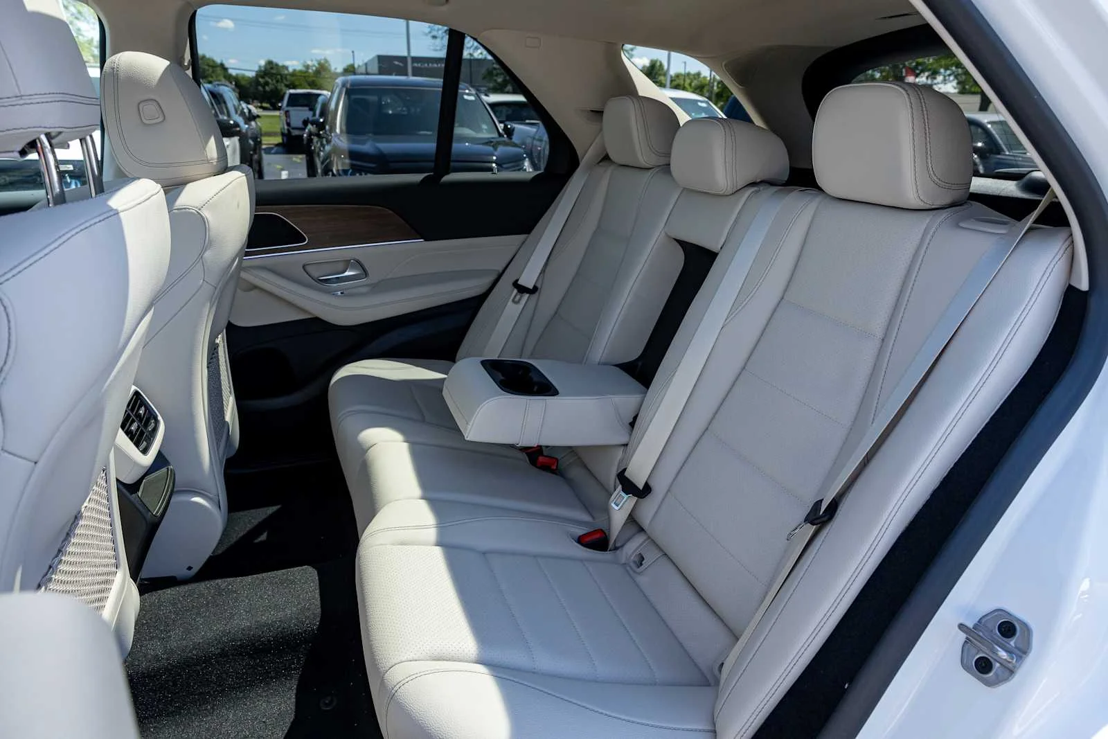 New 2026 Polar White Mercedes-Benz GLE 350 image 28
