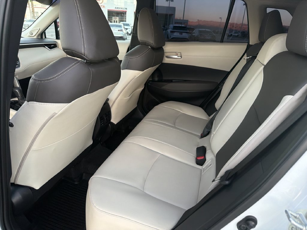 2024 Toyota Corolla Cross XLE - Photo 29