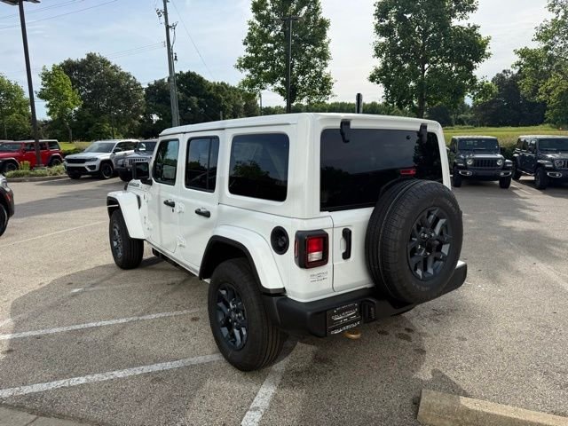 New 2026 Bright White Clear-Coat Exterior Paint Jeep 85th Anniversary Edition image 4