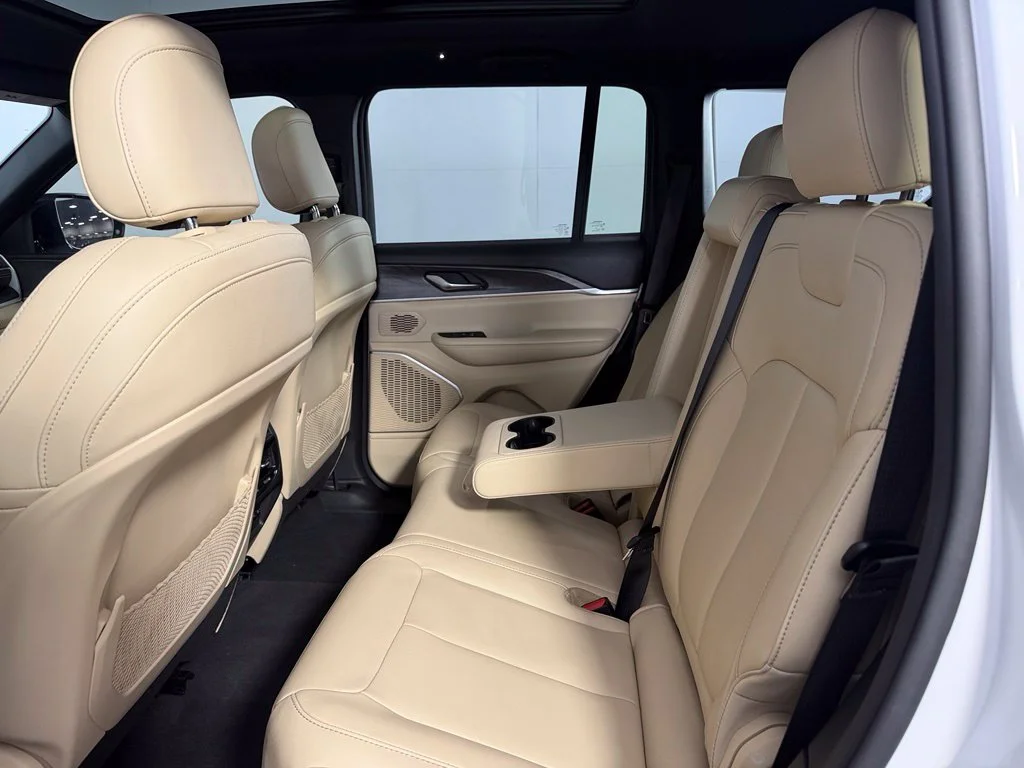 Certified Used 2024 White Jeep 4xe image 18