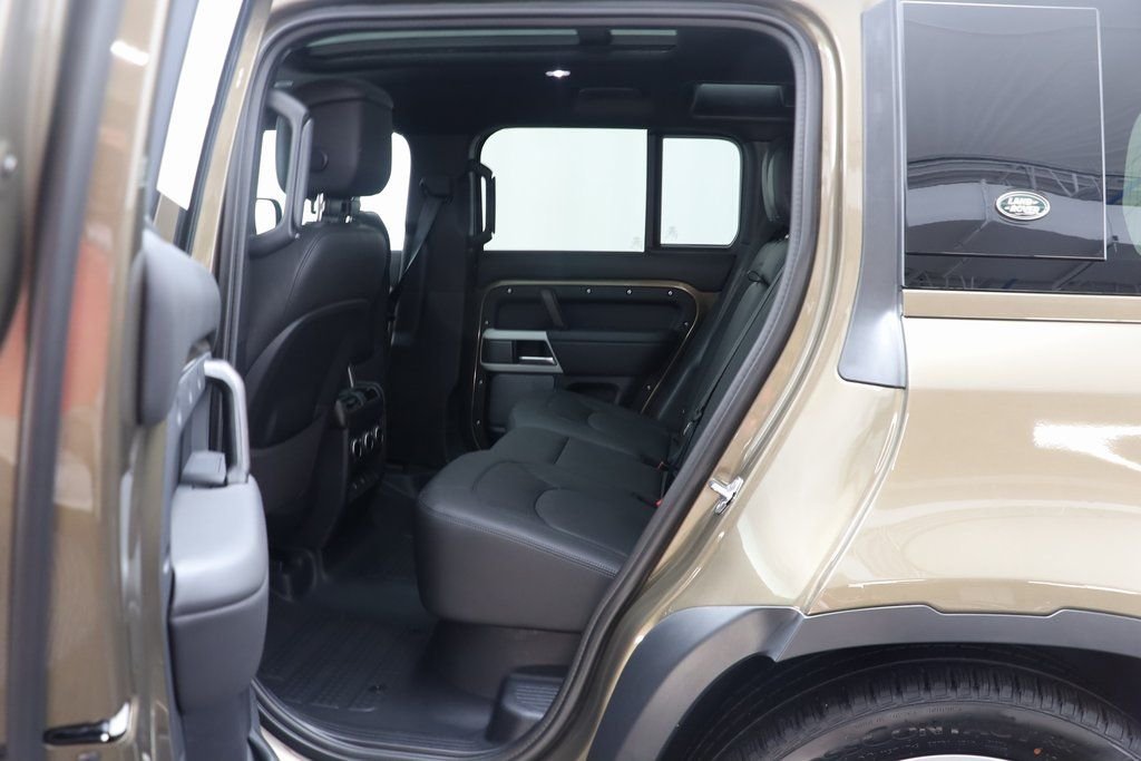 Used 2024 Beige Land Rover SE image 15
