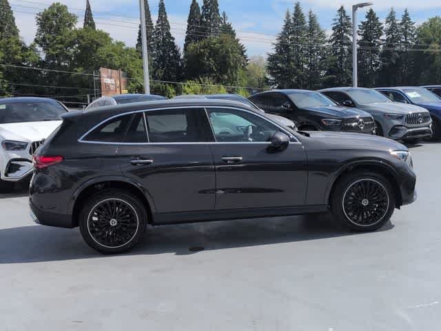 New 2026 Graphite Grey Metallic Mercedes-Benz GLC 300 image 9