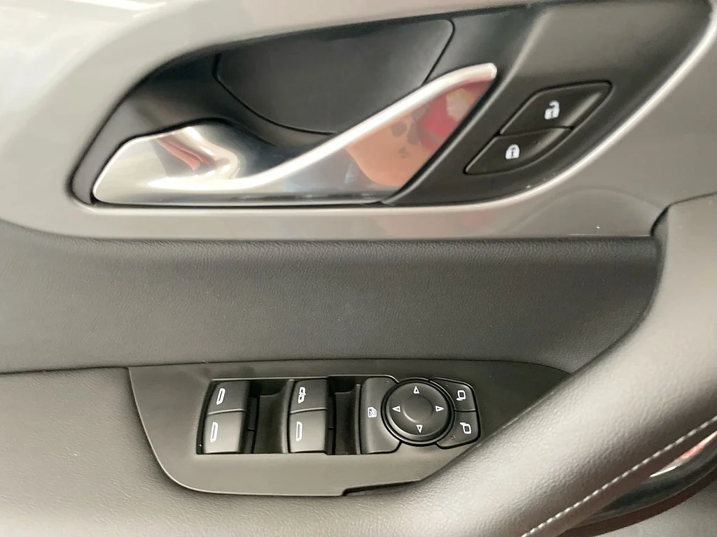 Used 2020 RED Chevrolet LT image 23