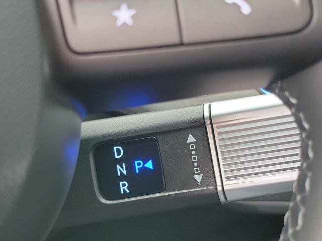 2025 Hyundai Kona EV SEL - Photo 8