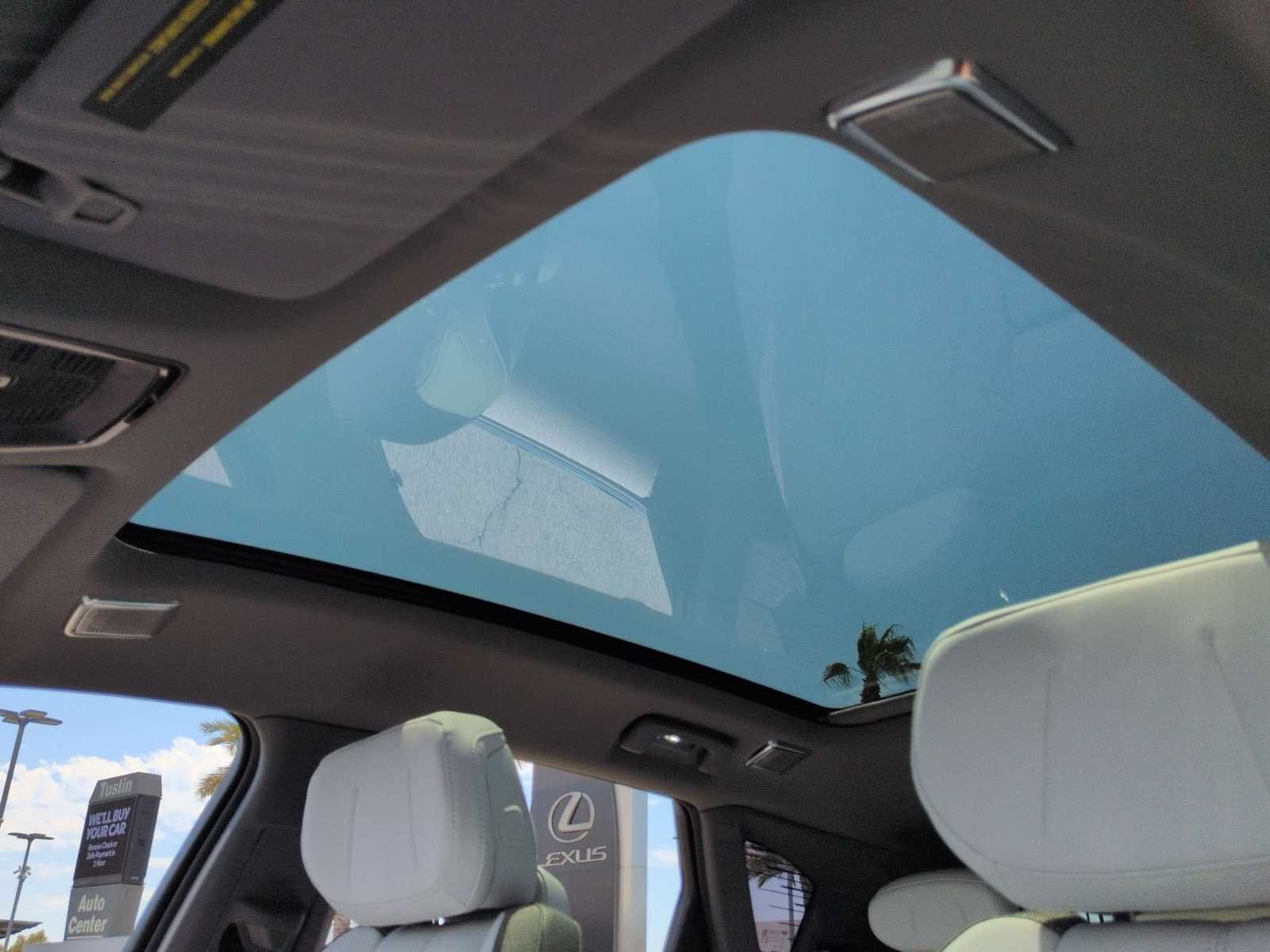 2026 Cadillac OPTIQ Sport - Photo 23