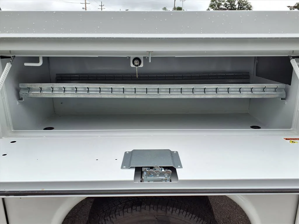 2025 GMC Sierra 3500HD Pro - Photo 22