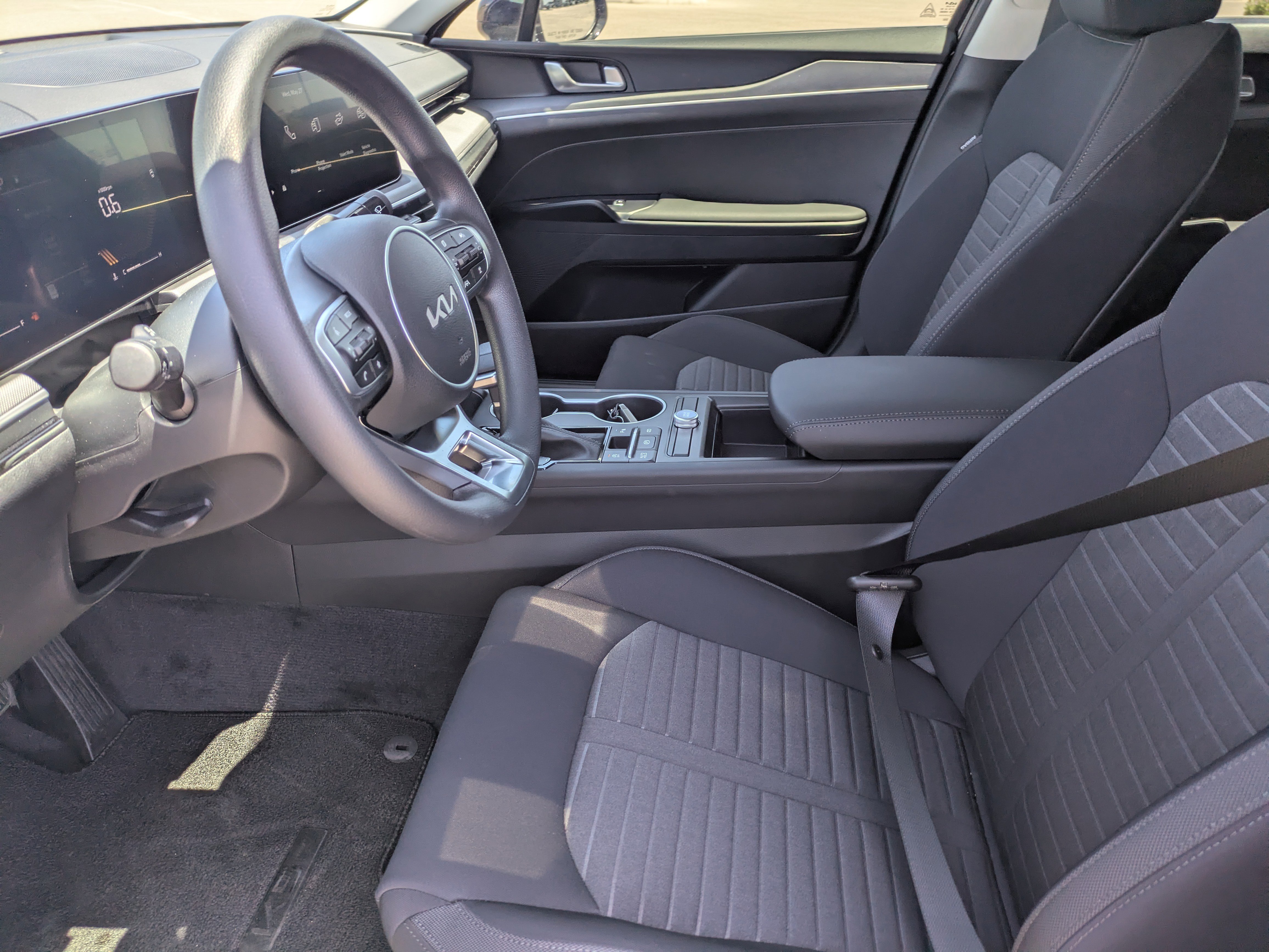 New 2026 Aurora Black Pearl Kia LXS FWD image 24