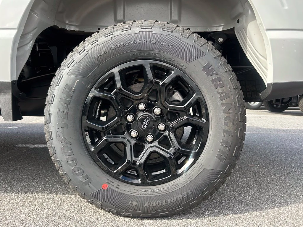 New 2026 Avalanche Ford XLT image 38