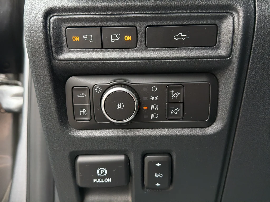 Used 2021 Silver Ford Lariat image 35