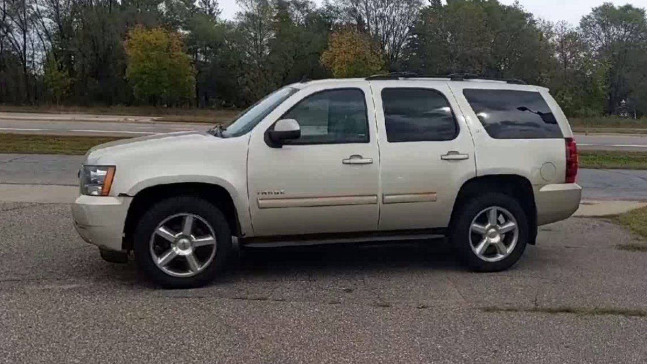 2013 Chevrolet Tahoe LT photo 4