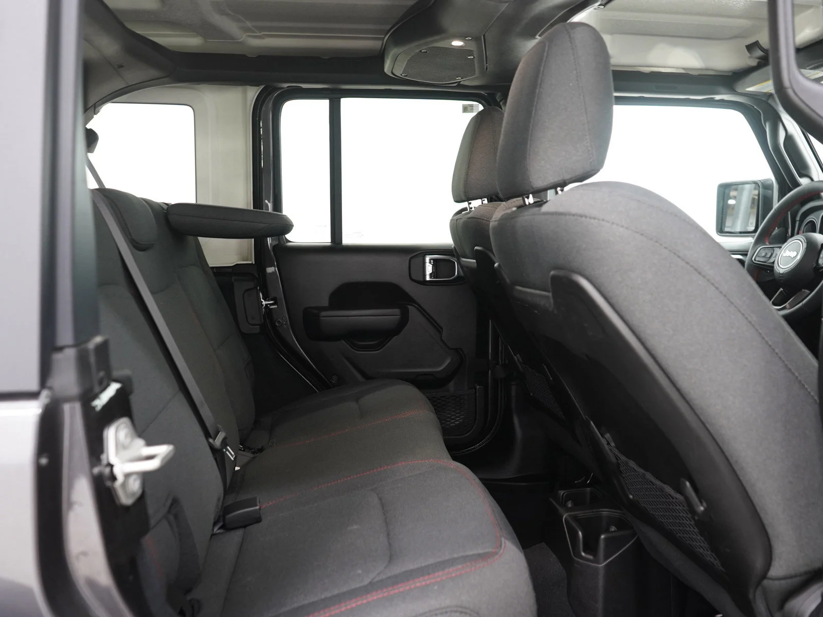 Used 2024 Granite Crystal Metallic Clearcoat Jeep Rubicon image 13