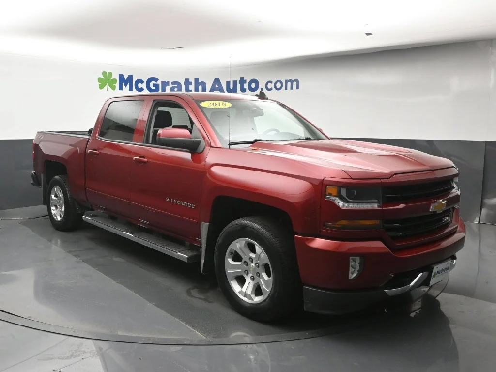 Used 2018 Red Chevrolet LT image 2