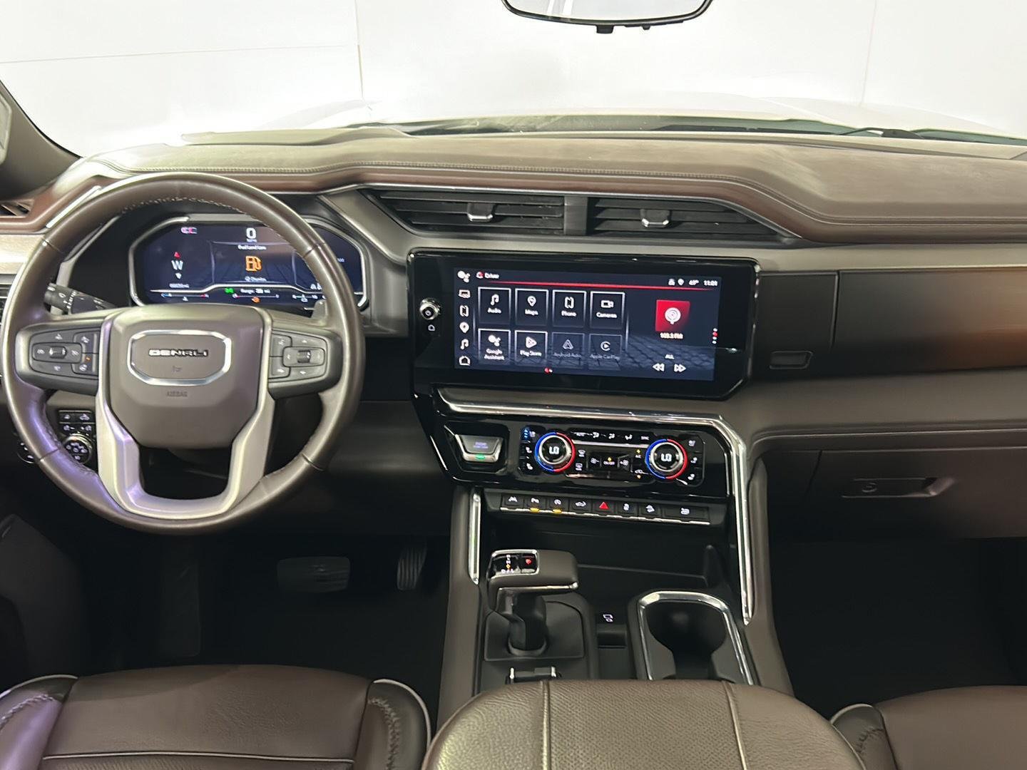 Used 2024 White Frost Tricoat GMC Denali image 39