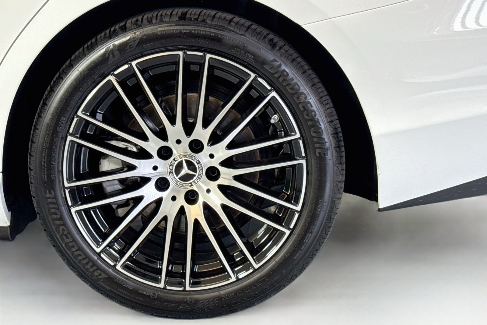New 2026 Polar White Mercedes-Benz C 300 image 29