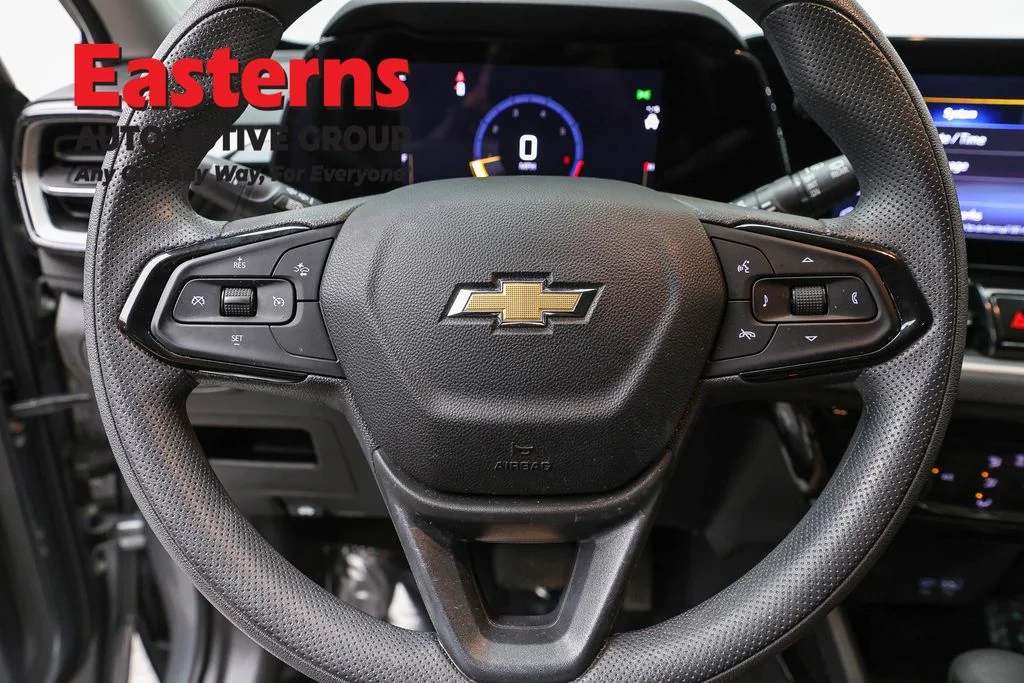 Used 2024 Gray Chevrolet LT image 10