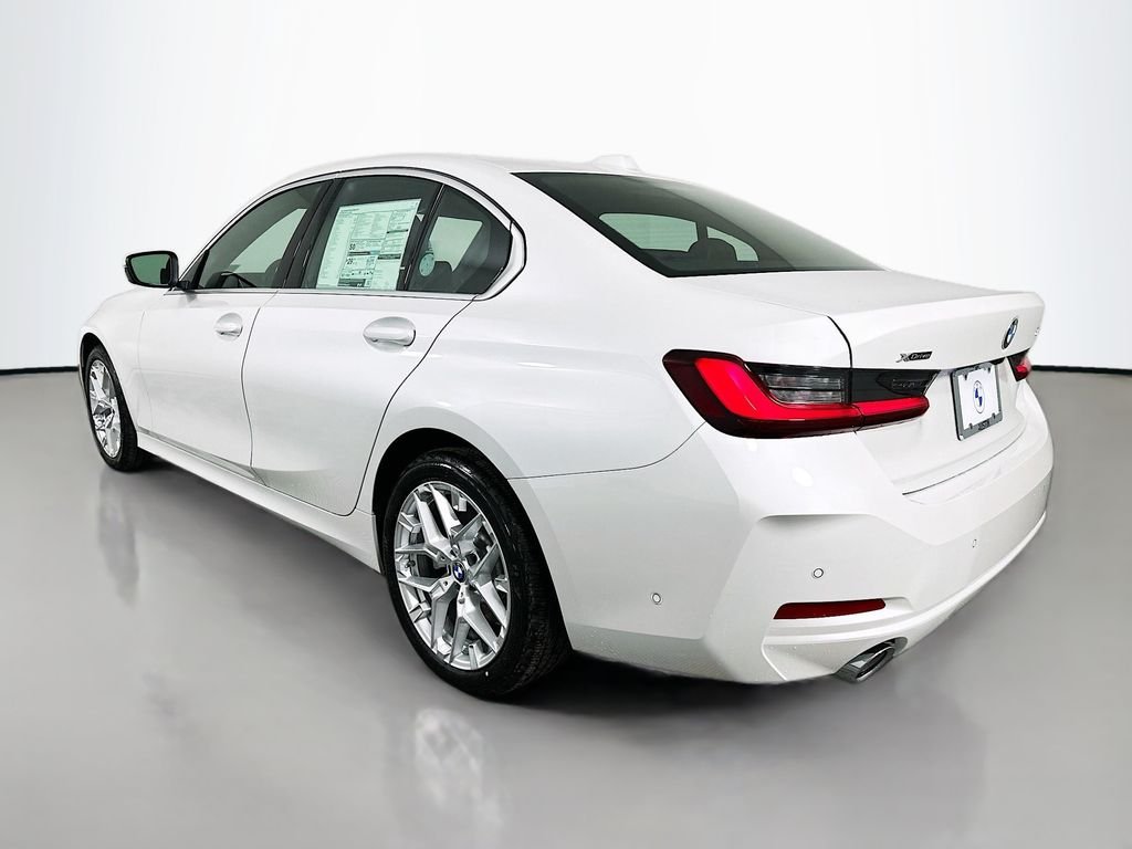 Used 2026 Mineral White Metallic BMW 330i xDrive image 7