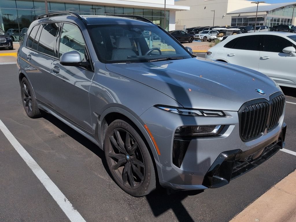 Used 2023 Gray Metallic BMW xDrive40i image 2