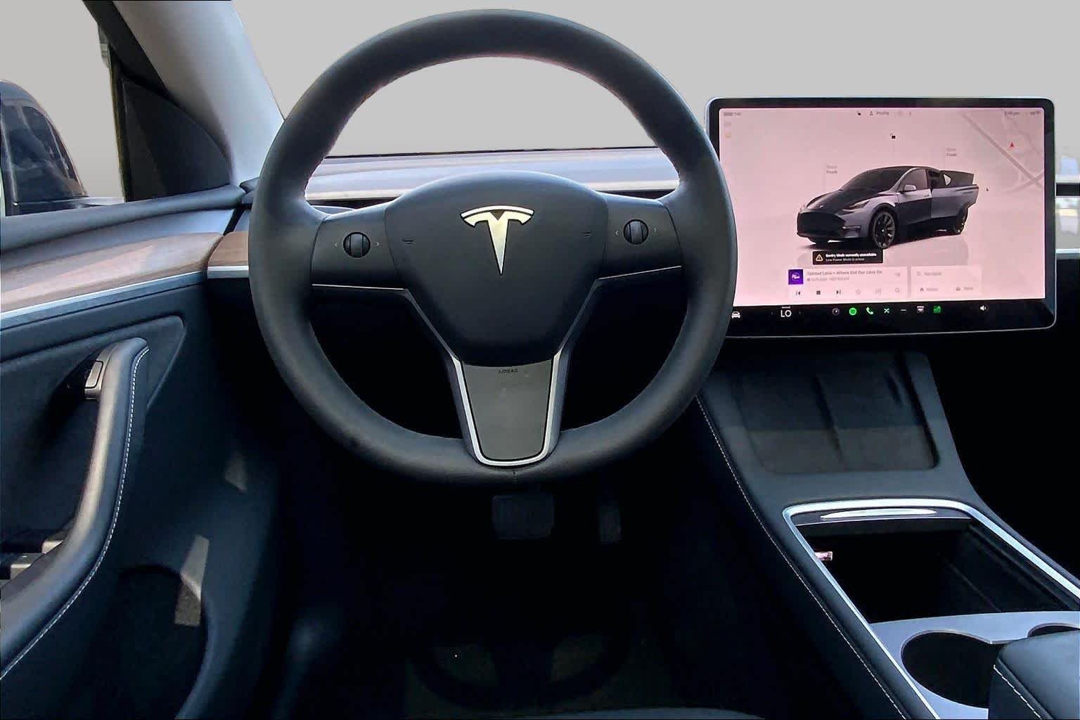 Used 2023 Deep Blue Metallic Tesla  image 5