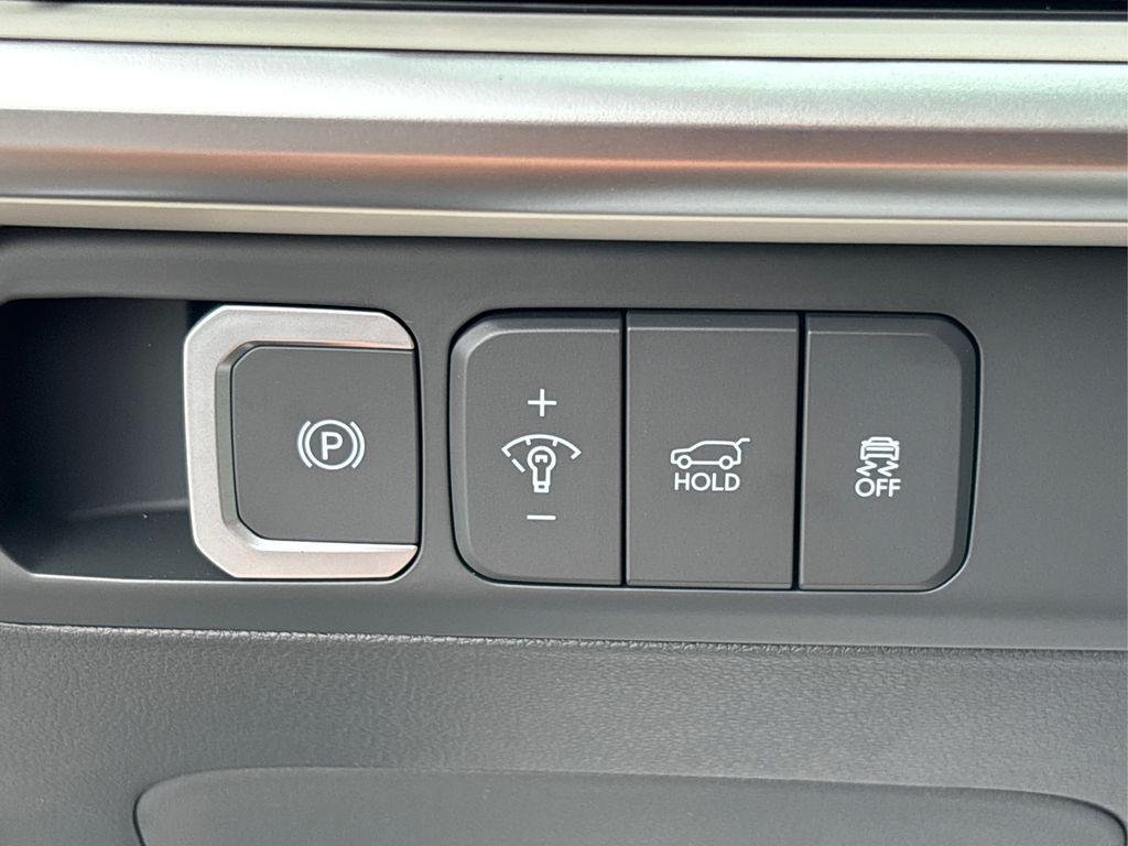 New 2026 Silver Hyundai SE image 26